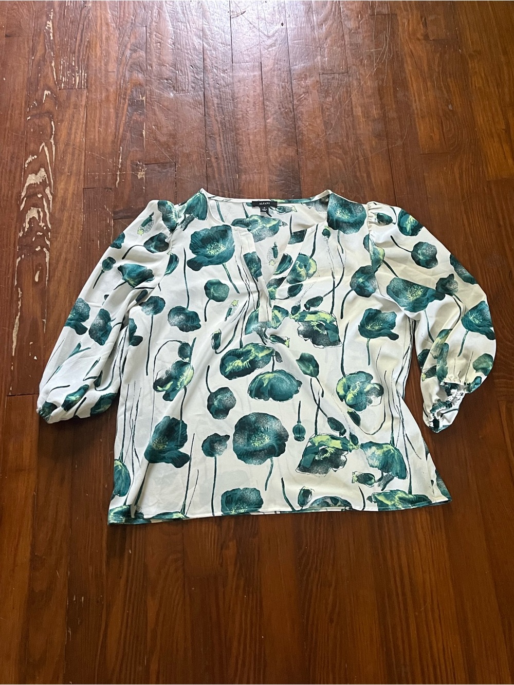 Alfani White Blouse with Teal-Green Floral Print - Women's
